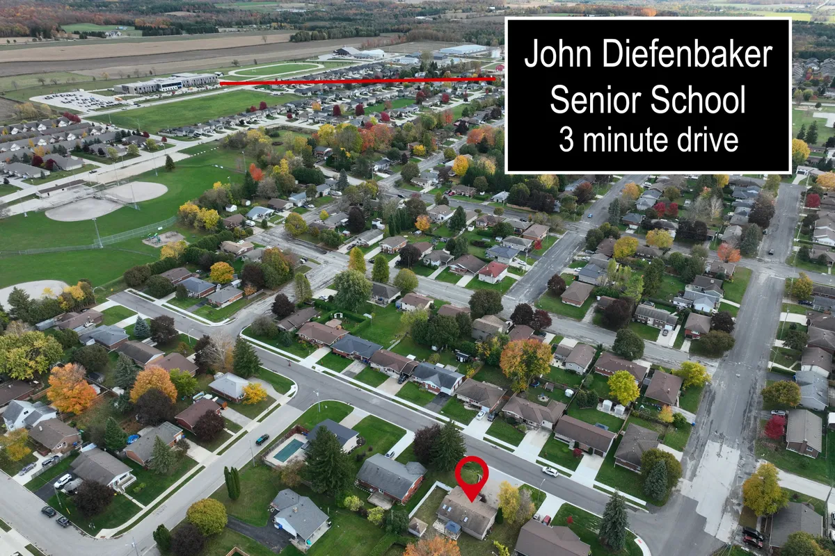 470 7th Street, ON N4N 2J4