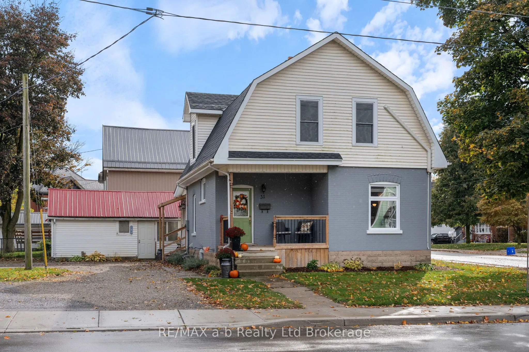 31 Concession Street, ON N4G 1R4