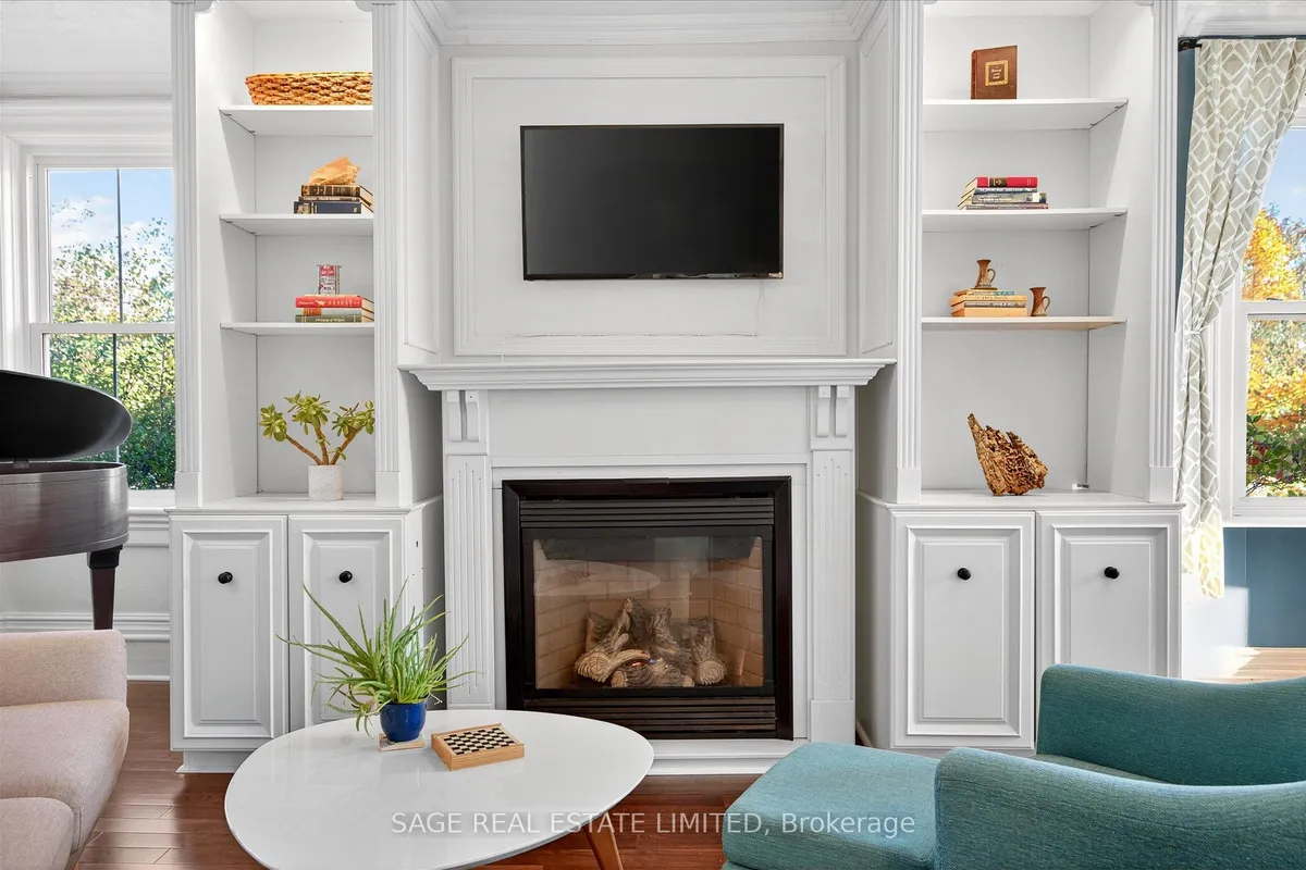 33 North Water Street, ON K0M 1K0