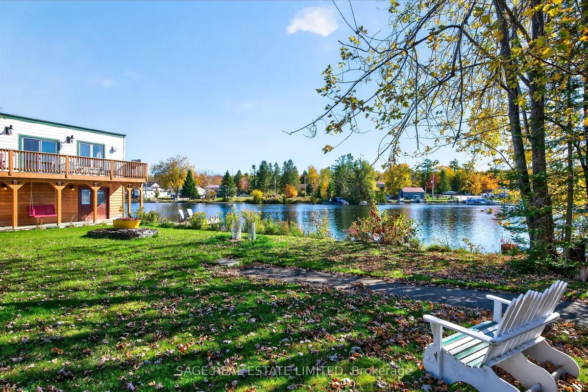 33 North Water Street, ON K0M 1K0