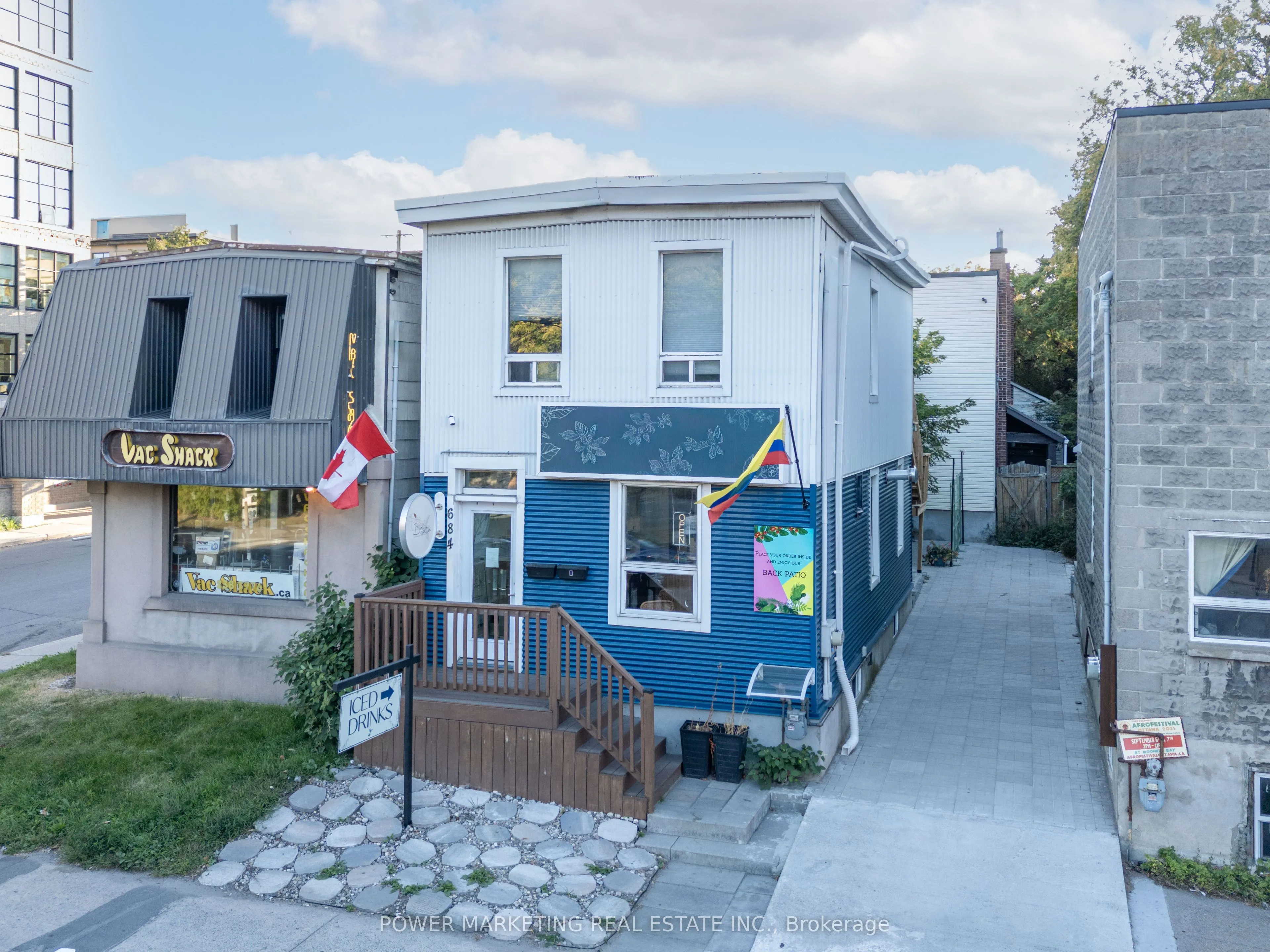 684 BRONSON Avenue, ON K1S 4E9