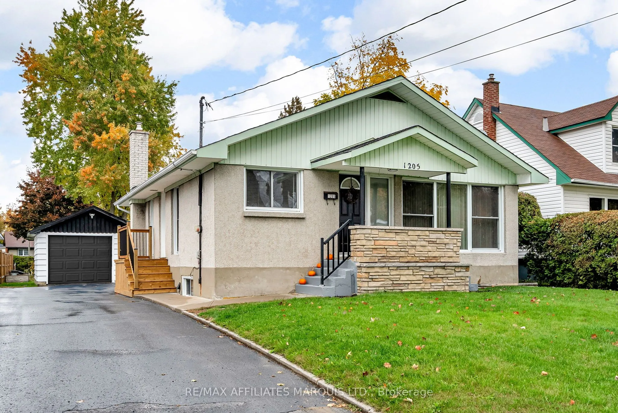 1205 Osborne Avenue, ON K6J 1L2