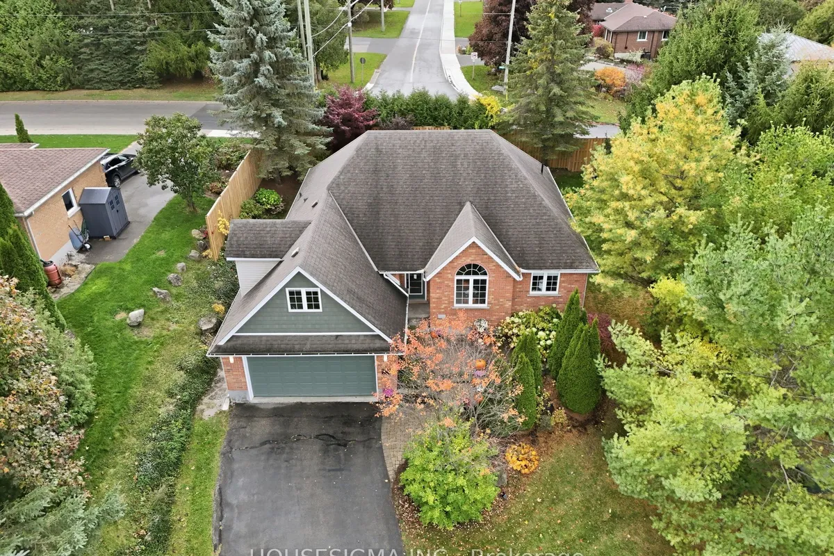 32 Dickinson Court, ON N0B 1S0