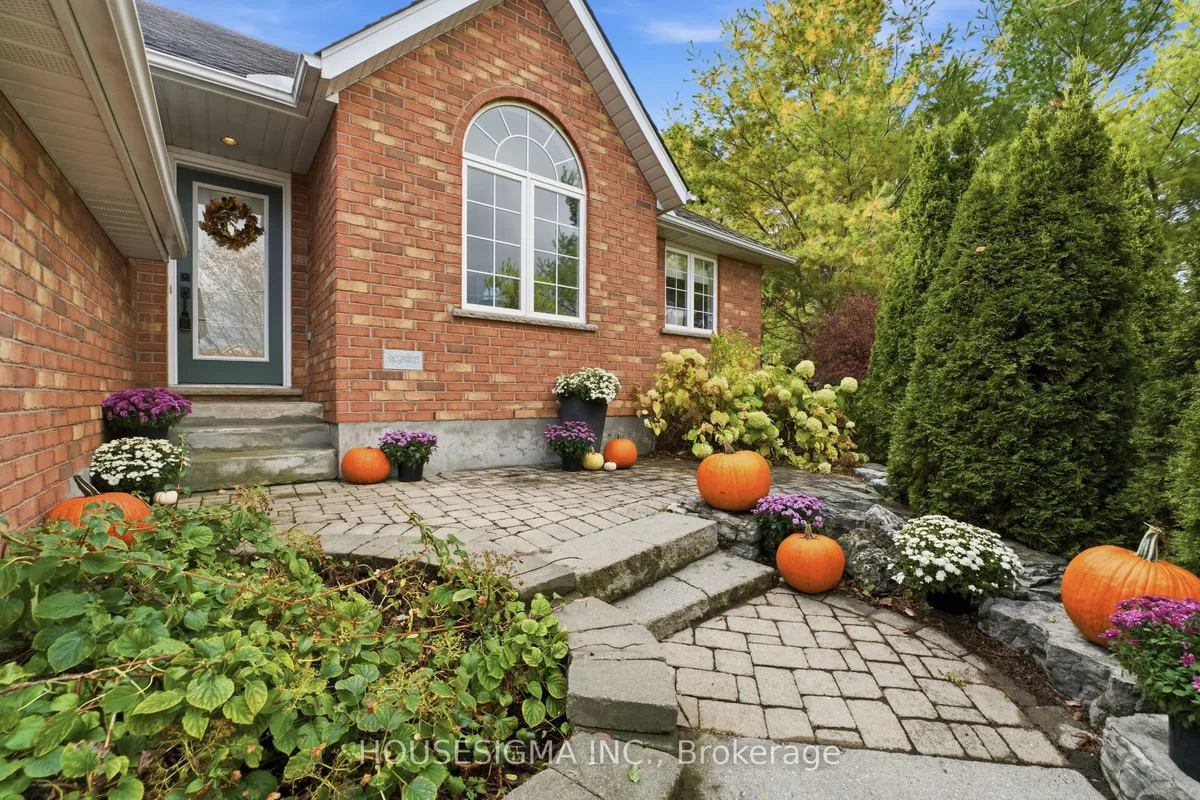 32 Dickinson Court, ON N0B 1S0