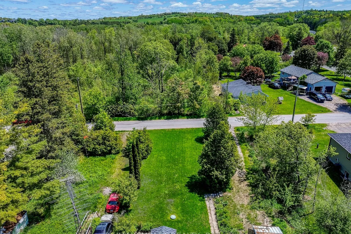 5372 Young Street, ON K0K 2H0