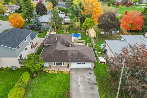 24 Mohawk Drive, ON K9V 4R1