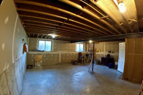 655 Hunter Street, ON N2Z 1S2