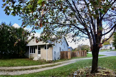 655 Hunter Street, ON N2Z 1S2