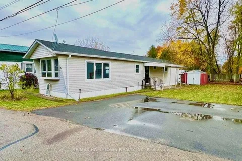 1871 Oxford Avenue, ON K6V 7B5