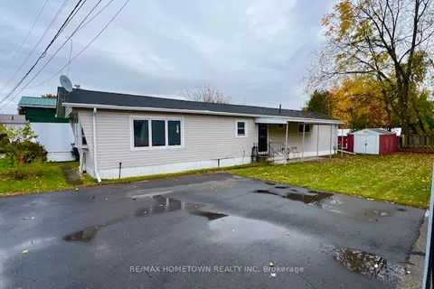 1871 Oxford Avenue, ON K6V 7B5