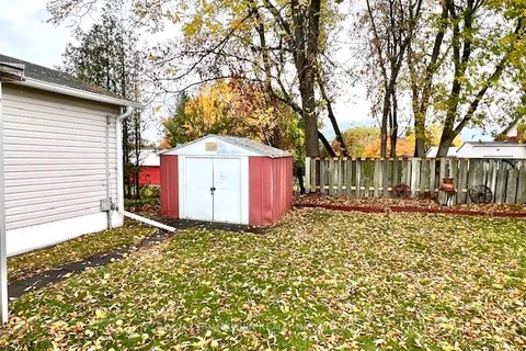 1871 Oxford Avenue, ON K6V 7B5