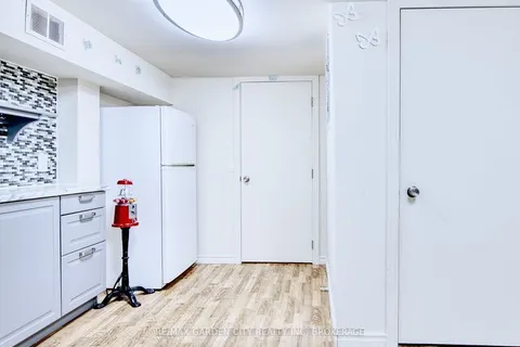 526 Geneva Street, ON L2N 2H6