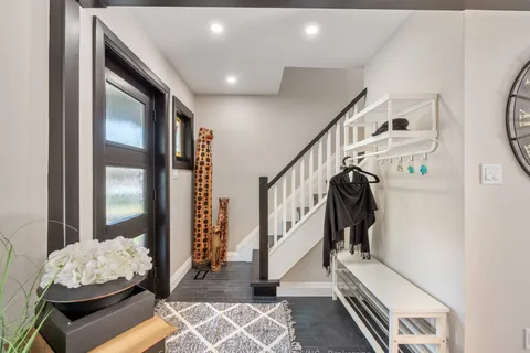 187 Rosslyn Avenue, ON L8M 3J4