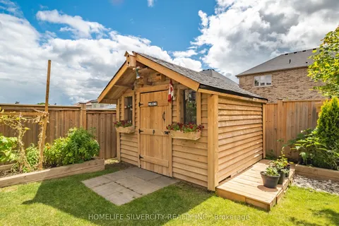 93 Lorne Card Drive, ON N3L 0E7