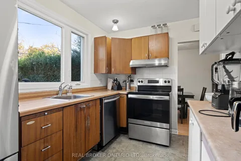 1229 Cobden Road, ON K2C 2Z4