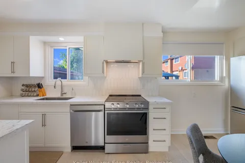 153 Dudhope Avenue, ON N1R 4T9