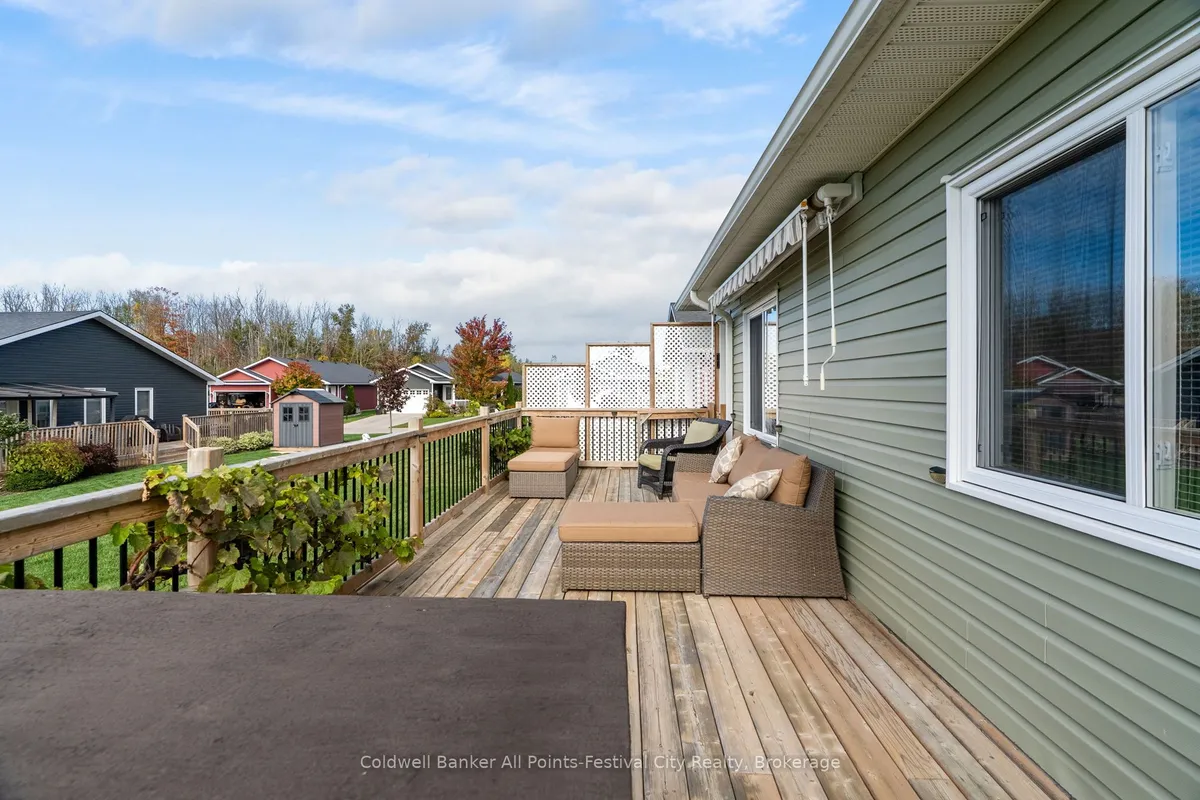 17 Huron Heights Drive, ON N7A 0B1