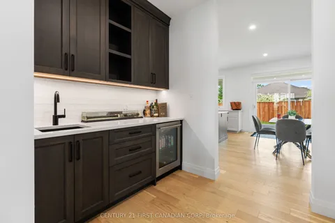 162 Princeton Terrace, ON N6K 0L5