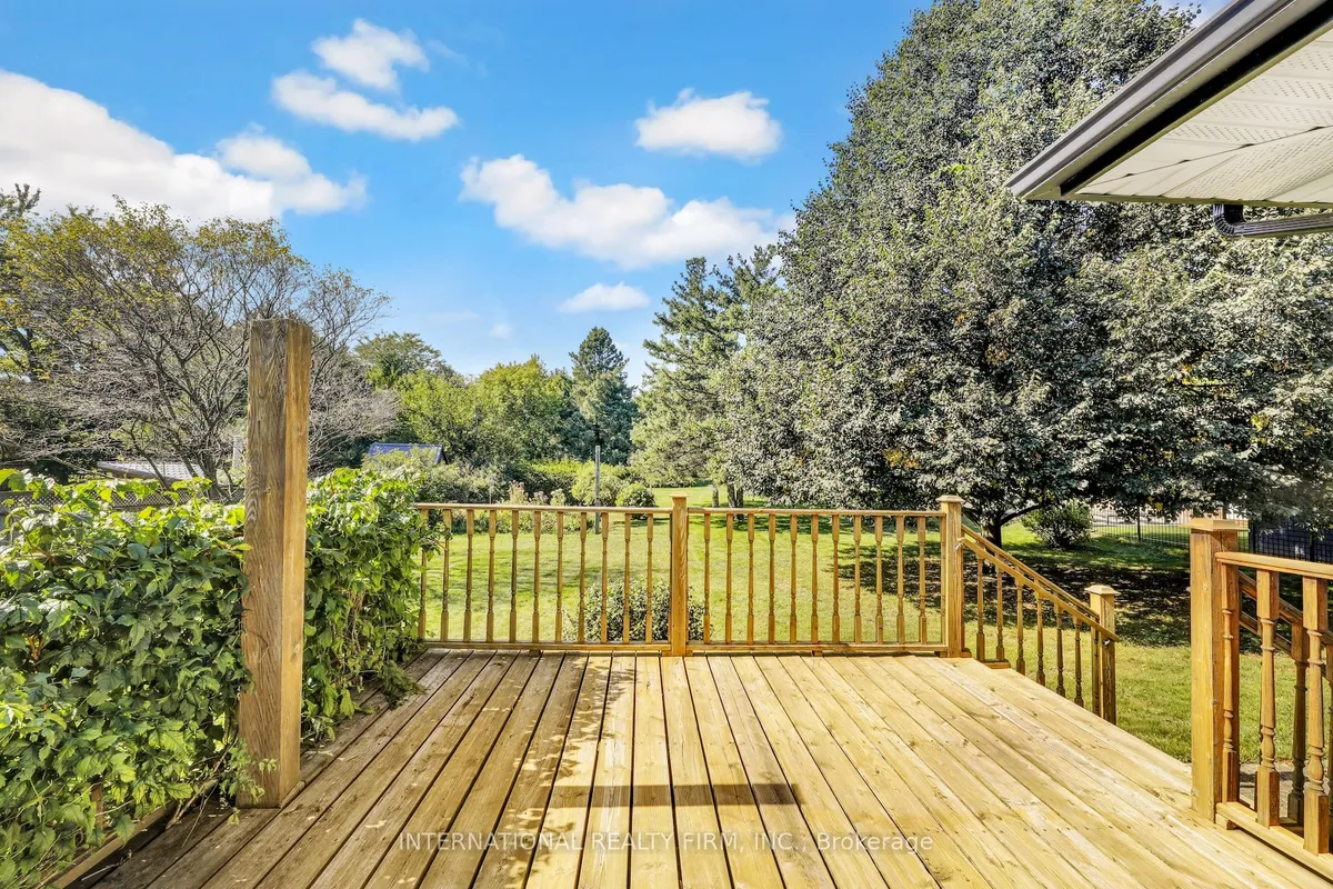 33 Ridgeway Avenue, ON N1L 1G9