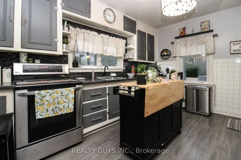 502 Wellington Street, ON K9H 5C5