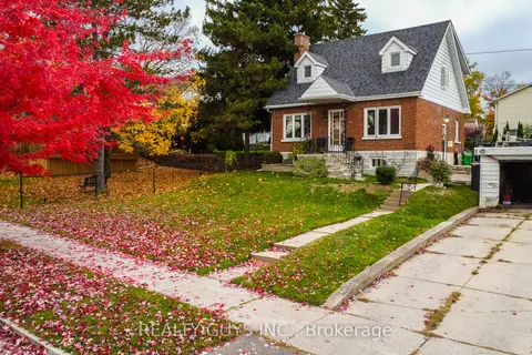 502 Wellington Street, ON K9H 5C5