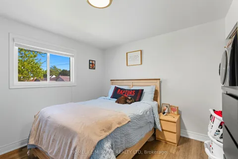 11 Rockwood Avenue, ON L2P 1E3