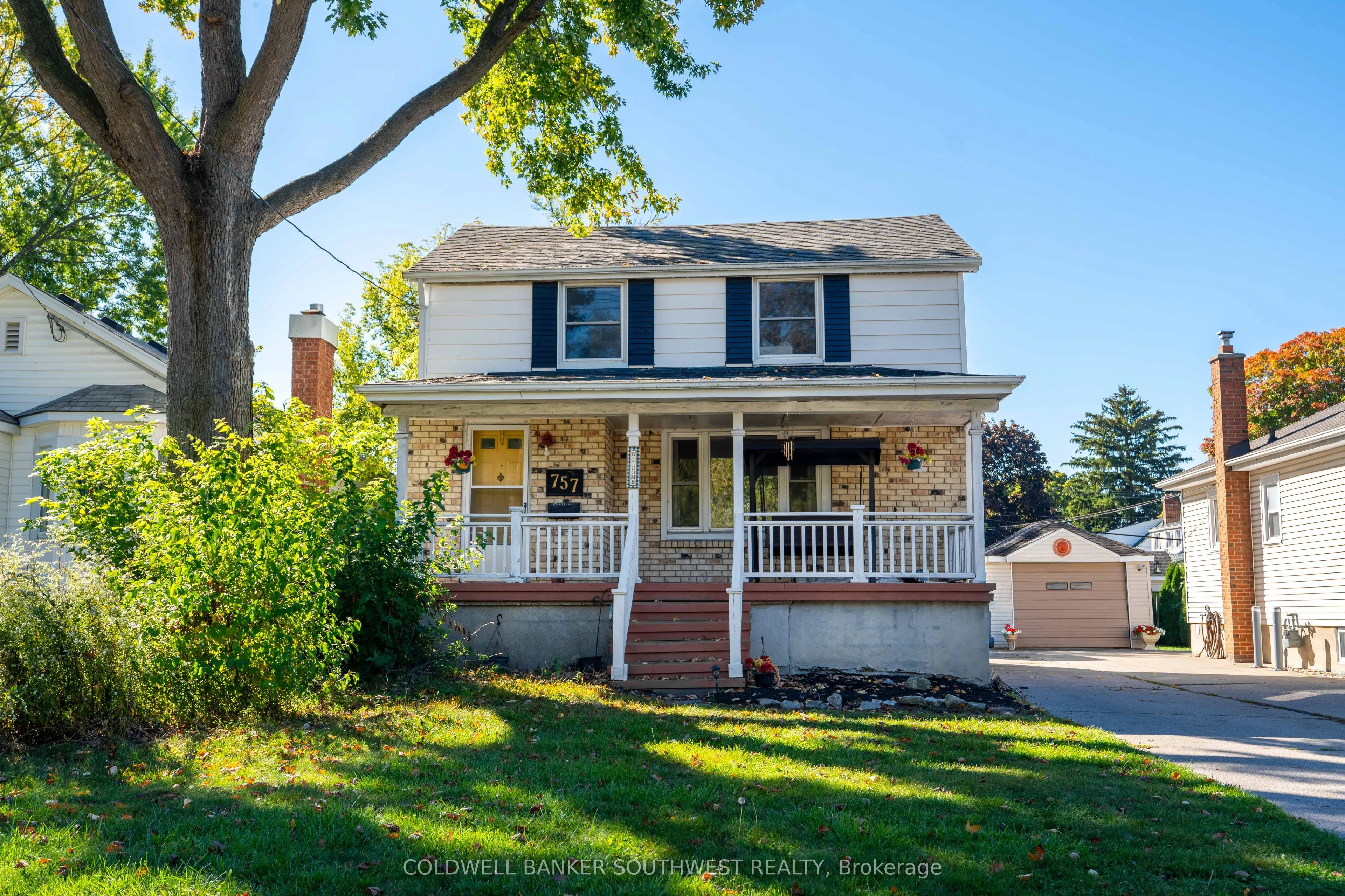 757 Wellington Street, ON N7T 1J4