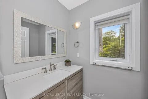 65 Mary Joanne Drive, ON K0J 1H0