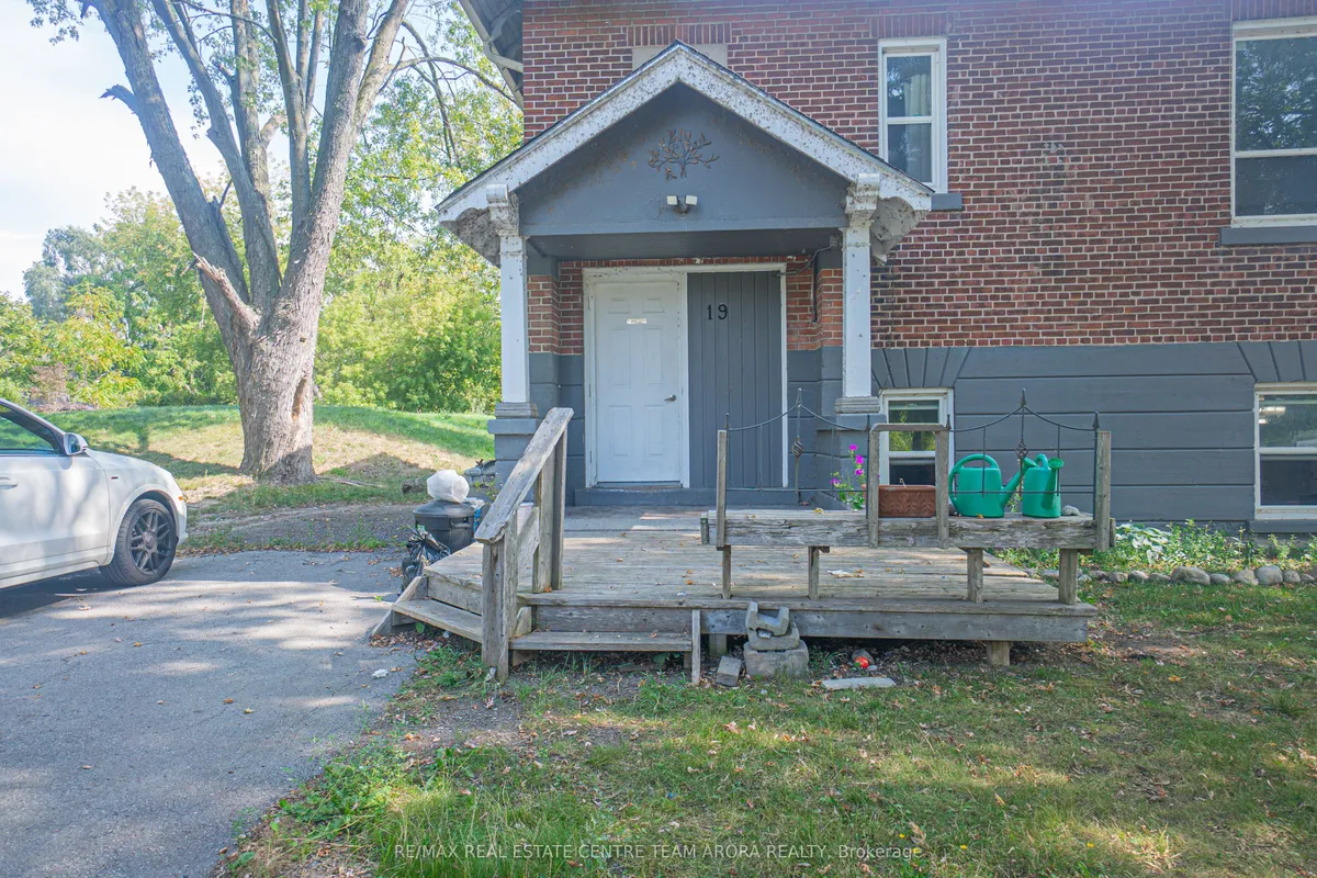 19 QUINTE VIEW Drive, ON K8V 5P5