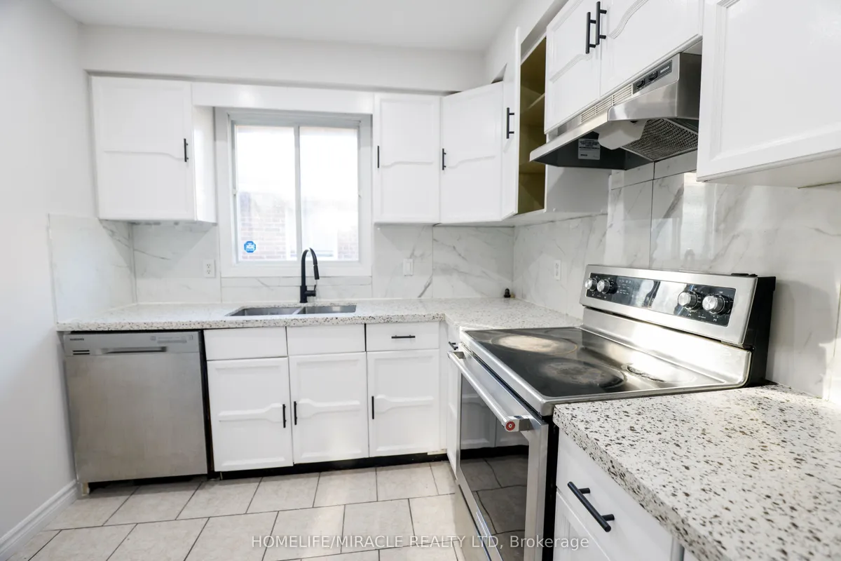 699 Classic Drive, ON N6W 5X1