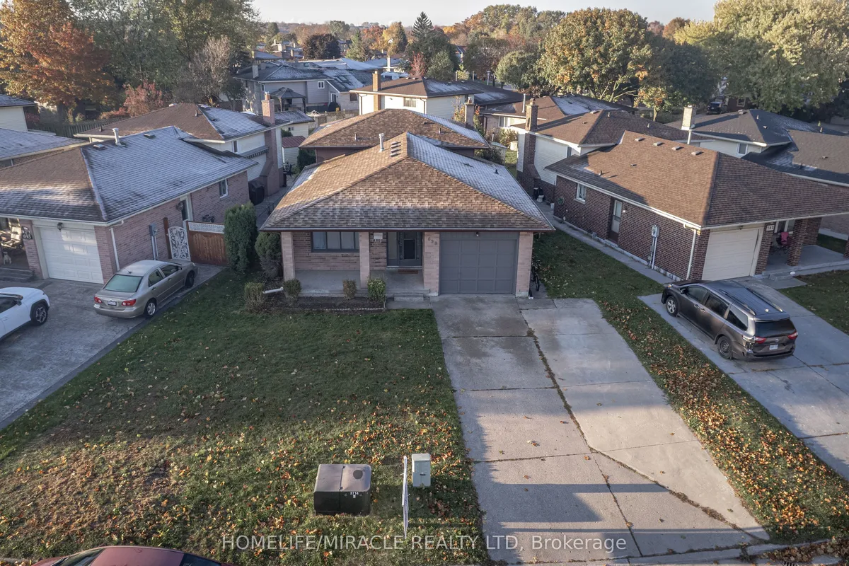 699 Classic Drive, ON N6W 5X1