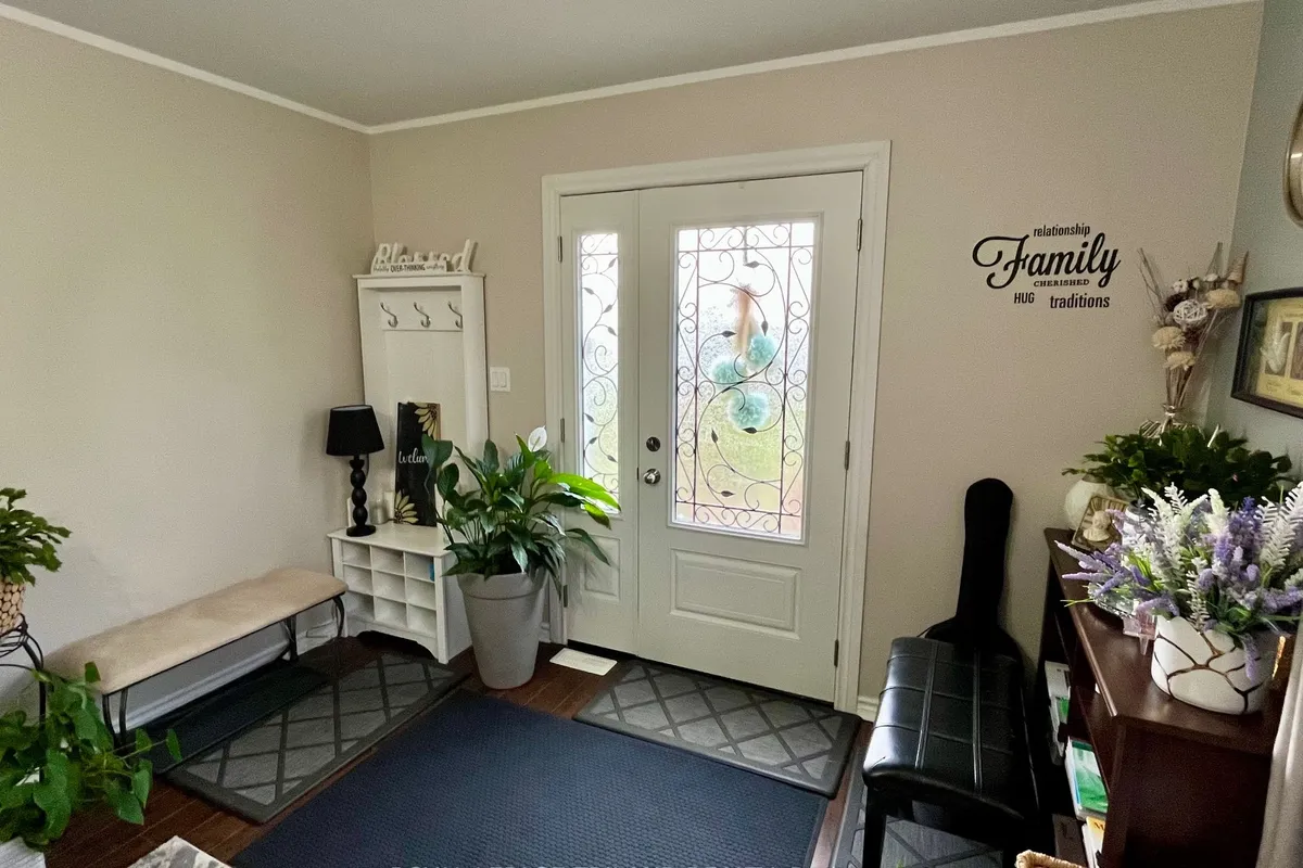 37 Broadway Street, ON N0L 1Z0