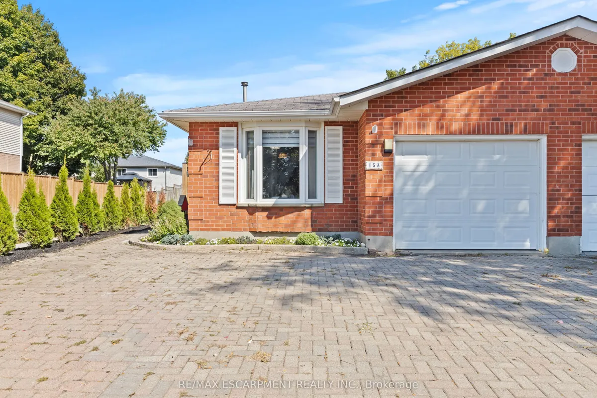 15 Oak Avenue, ON N3L 3C6