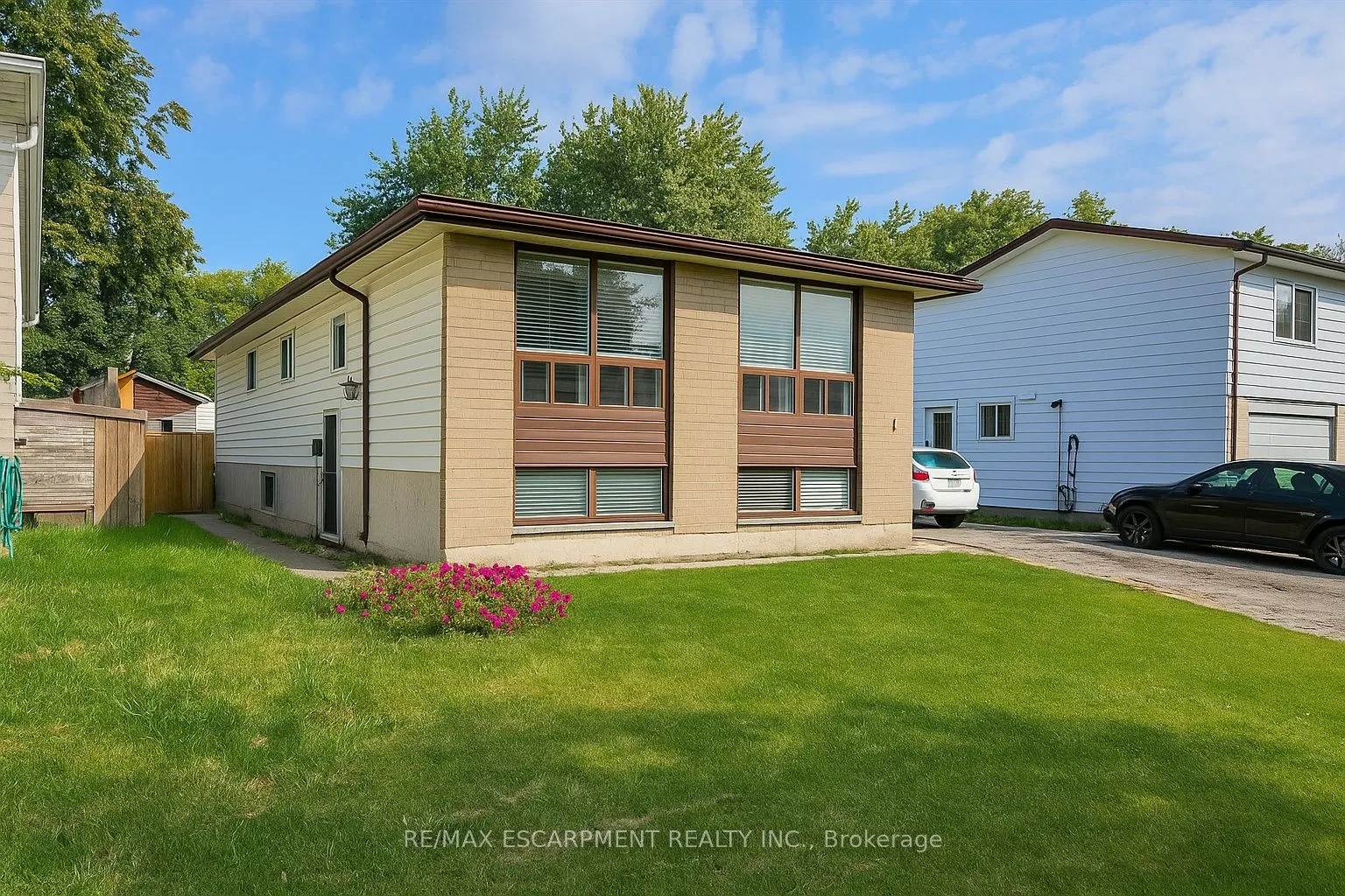 16 Garrow Drive, ON L9C 6G9