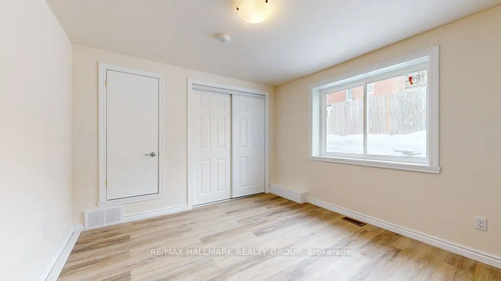 21 ELGIN Street, ON K7S 1M8