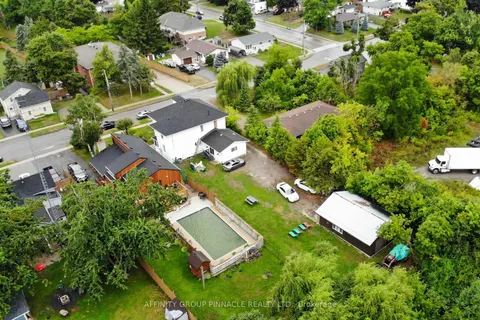 44 St Patrick Street, ON K9V 1R3