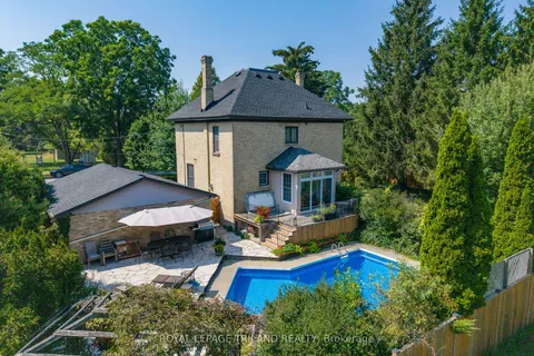 264 George Street, ON N0M 2K0