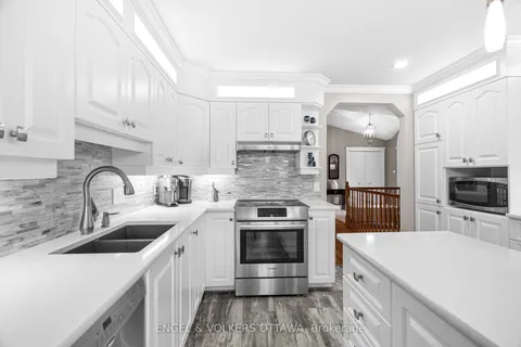 1591 Stephanie Anne Drive, ON K4P 1M8