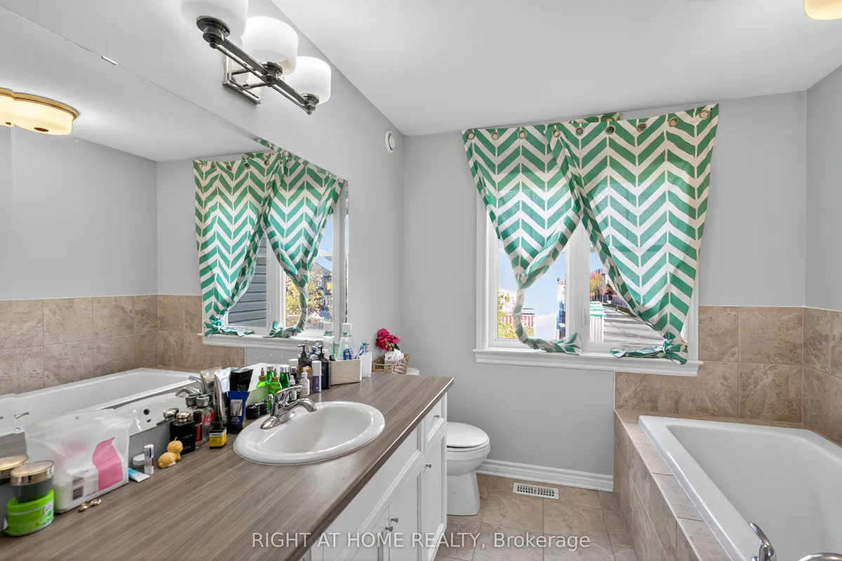 772 Cedar Creek Drive, ON K1T 0B2