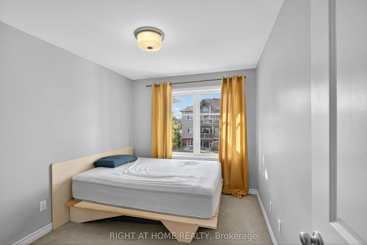 772 Cedar Creek Drive, ON K1T 0B2