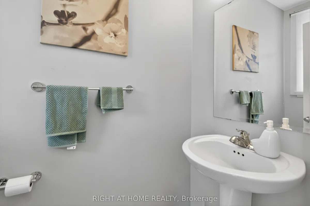 772 Cedar Creek Drive, ON K1T 0B2