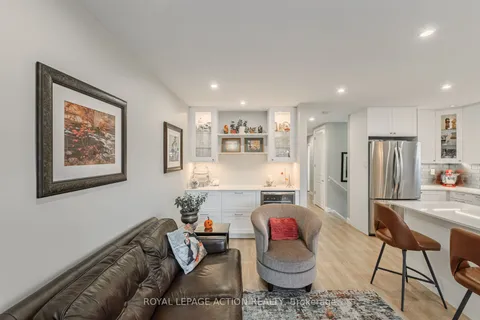 12 Inverness Street, ON N3V 1A8