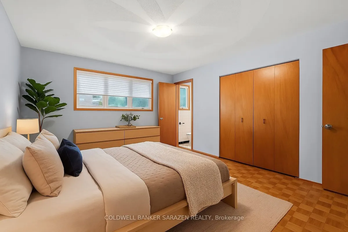 974 Greenbriar Avenue, ON K2C 0J7