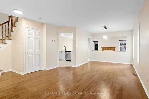 12 Cedar Park Street, ON K2C 4B3