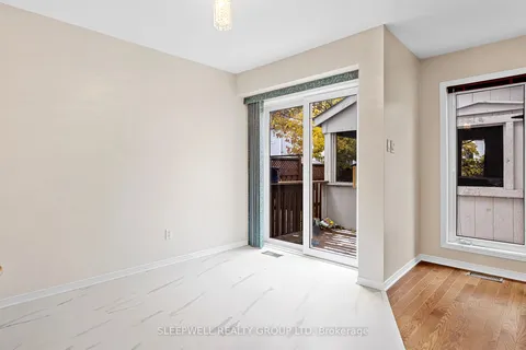 12 Cedar Park Street, ON K2C 4B3