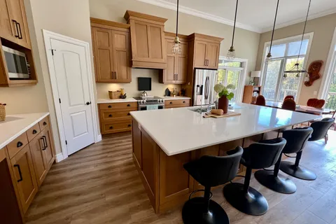 17000 Storey Drive, ON N0M 2P0