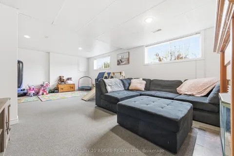 527 Angus Campbell Drive, ON K8A 8K6