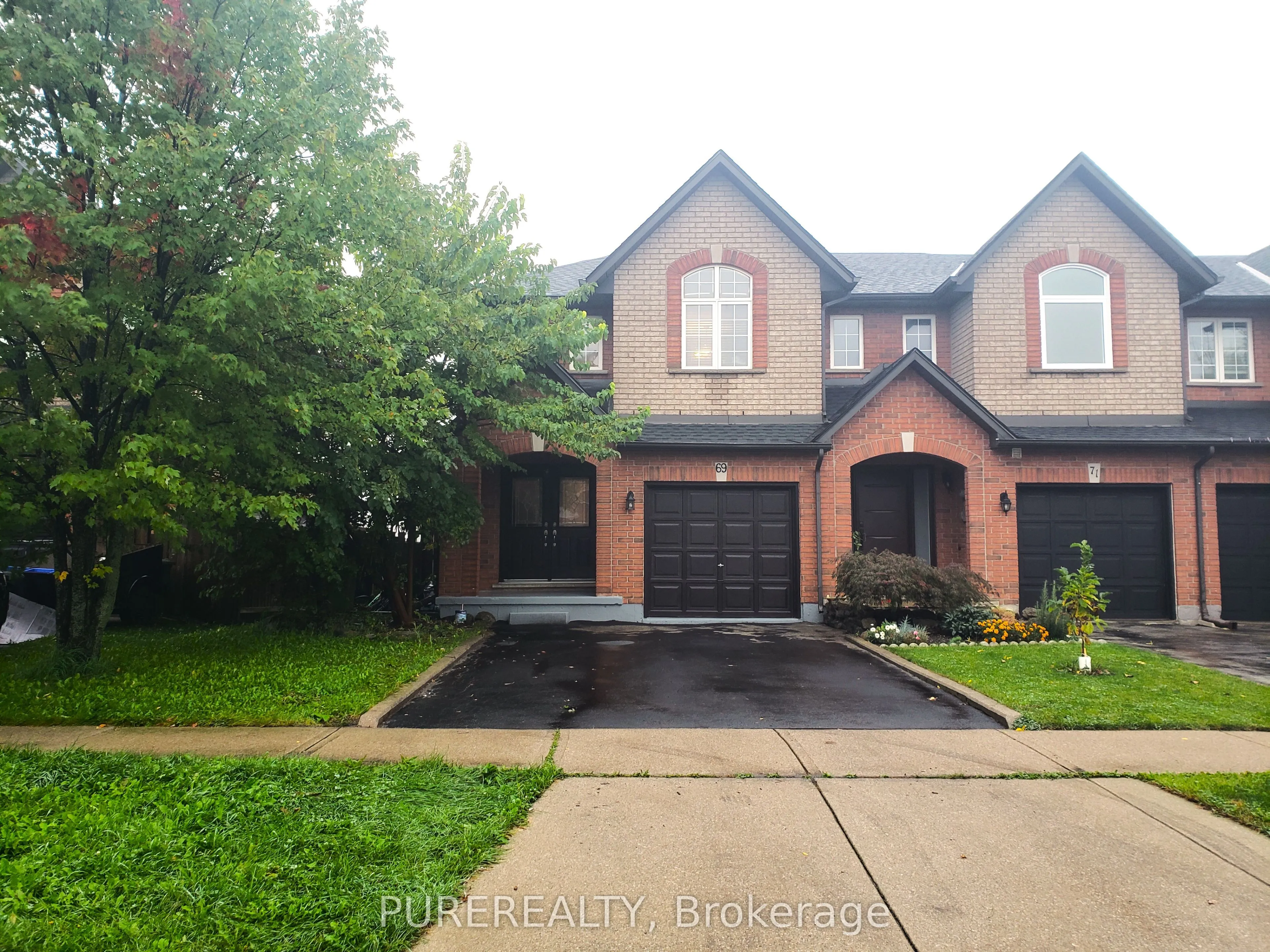 69 Shadyglen Drive, ON L8J 3W8