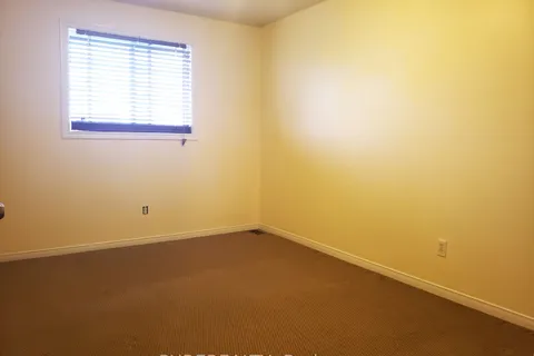 69 Shadyglen Drive, ON L8J 3W8