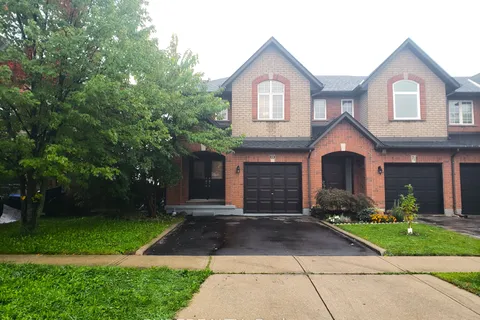 69 Shadyglen Drive, ON L8J 3W8